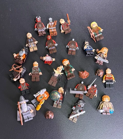 LEGO CRACKED DAMAGED The Hobbit Lord of the Rings Minifigure Lot w/ Accessories