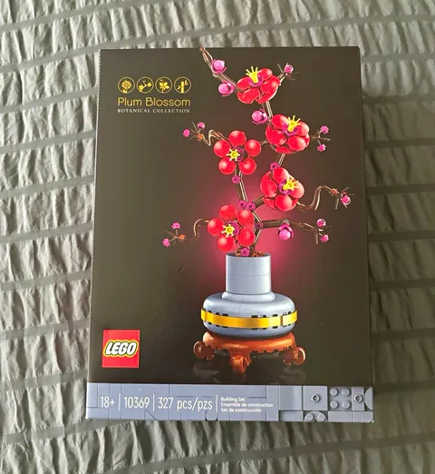 LEGO Icons Botanical Collection Plum Blossom 10369 Building Set 327 pcs 18+
