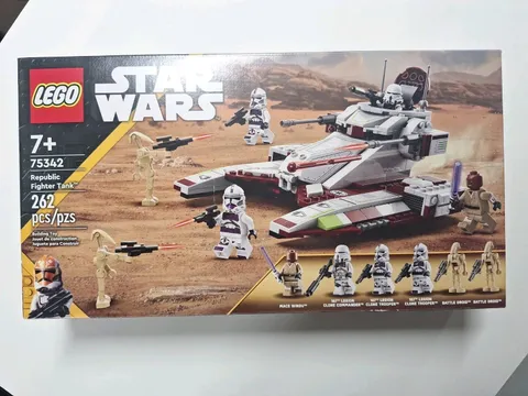 LEGO Star Wars 75342 Republic Fighter Tank 262 Pcs Building Toy New 