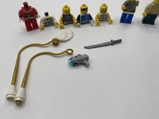 LEGO Mixed Lot includes man with knitsweater & green Pants, Forest Police/swamp 