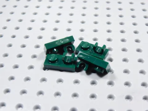 LEGO Lot of 4 Dark Green 1x2 Plates w/ Stud and Clip on Top BO