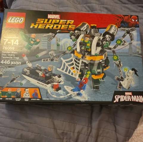 LEGO Marvel Super Heroes 76059 Spider-Man Doc Ock's Tentacle Trap 446pcs