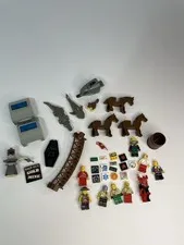 Vintage LEGO Lot Minifigures Animals Horses Shark Alligator Adventurers Western