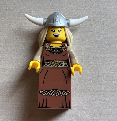 LEGO CMF Viking Woman Minifigure Series 7 8831 Collectible MINT