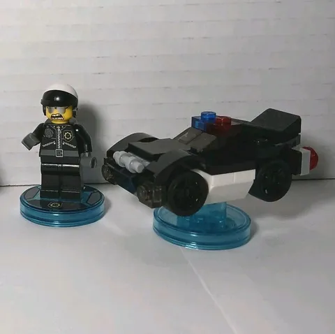 LEGO Dimensions Fun Pack The LEGO Movie Bad Cop & Police Car 71213 - INCOMPLETE