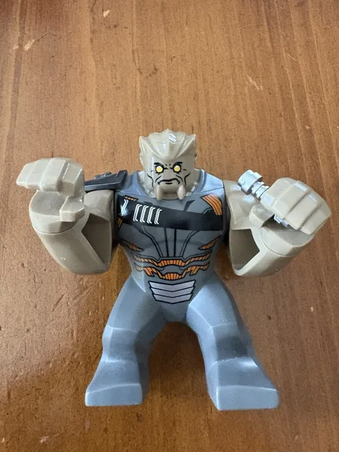 LEGO Marvel Avengers Cull Obsidian Big Fig Minifigure sh0507 Retired 76108