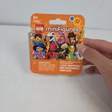 LEGO 71052 Series 29 Collectible Minifigure Cute Witch READ