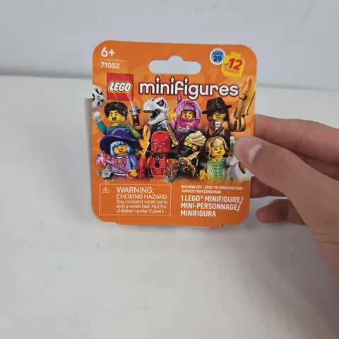 LEGO 71052 Series 29 Collectible Minifigure Cute Witch READ