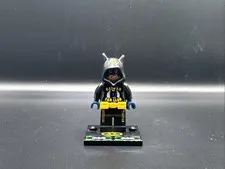 LEGO MINIFIGURE THE LEGO BATMAN MOVIE SERIES 2  BAT-MERCH BATGIRL COLTLBM35