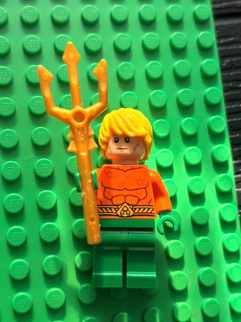 Lego Sh0050 - Aquaman Minifigure W/ Accessory