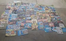 Over 100 LEGO  Instructions Manuals Star Wars City ,Ninjago+cards,Magazines VHTF