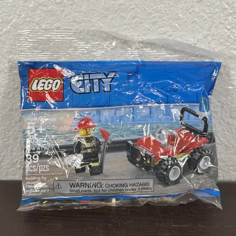 LEGO City Fire ATV (30361) Town Poly Bag Retired Fireman Minifigure 39pcs