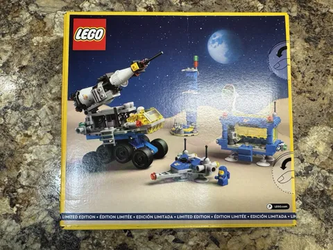 LEGO 40712 Space Micro Rocket Launchpad Limited Edition Brand New Sealed