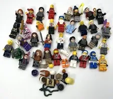 LEGO Lot Minifigures Star Wars Spaceman Potter Minecraft Bandit Wonder Woman