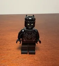 LEGO Black Panther Minifig - Claw Necklace White Eyes - SH263 from 76047