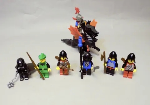 Vintage Lego classic knights dragon knight castle black falcon
