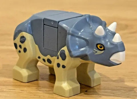 LEGO 76940 Jurassic World T. Rex Dinosaur Fossil Exhibit Baby Triceratops Figure