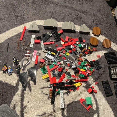 LEGO 1998 Ninja Castle 6088 Robber's Retreat Set 1990s Minifigures Parts Lot VTG