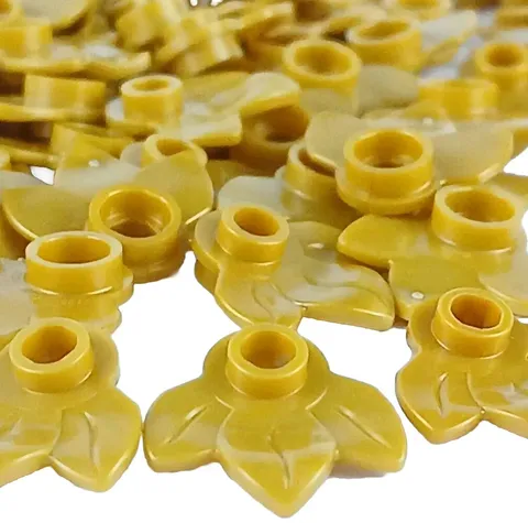 100 Pieces Lot LEGO® Plant Leaf Plates 32607 1x1 With Three Leaves in PEARL GOLD