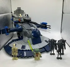 LEGO Star Wars 8018 Armored Assault Tank AAT Clone Wars w/ Yoda + Droids