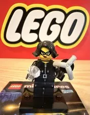 Lego CMF Series 15 Jewel Thief Minifigure With Accessories 