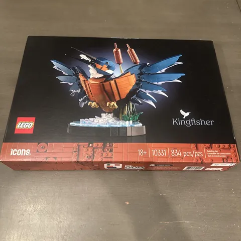 LEGO Icons: Kingfisher Bird (10331)