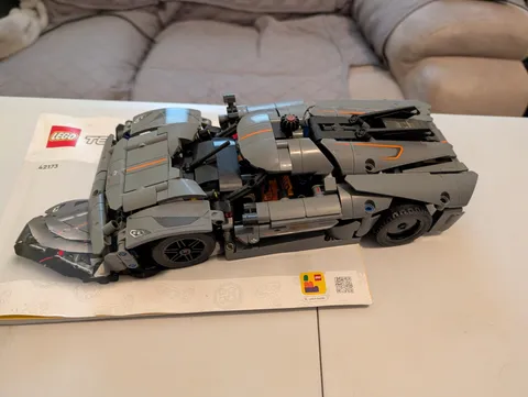 LEGO TECHNIC: Koenigsegg Jesko Absolut Gray Hypercar (42173)