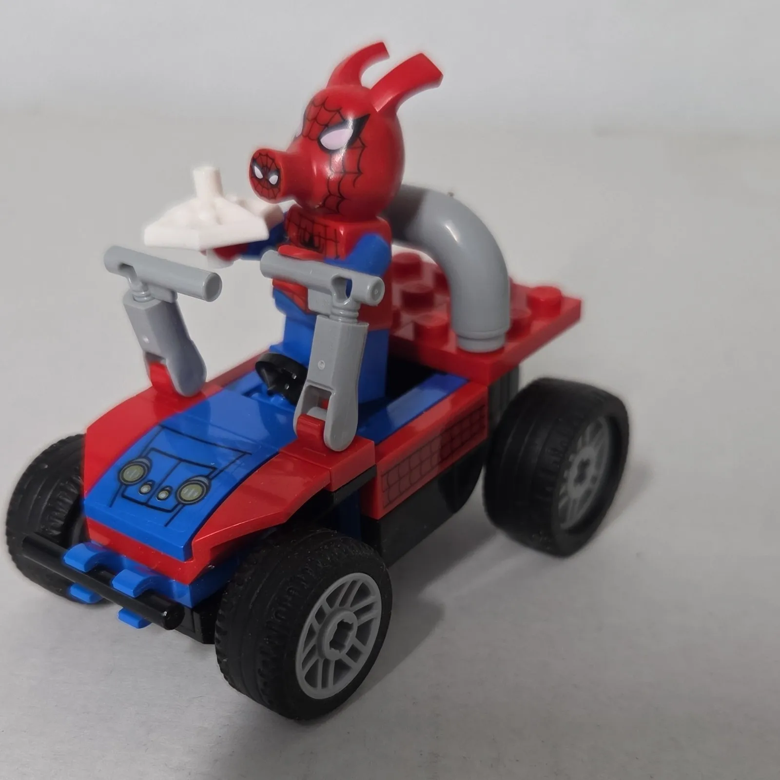 Lego Peter Porker / Spiderham With Buggy From Daily Bugle