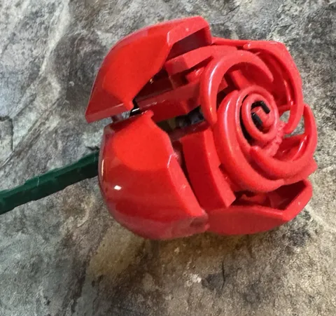 Lego Botanical Red Rose. Used.
