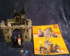 LEGO Castle: Black Falcon's Fortress (6074) - 100% Complete - No String
