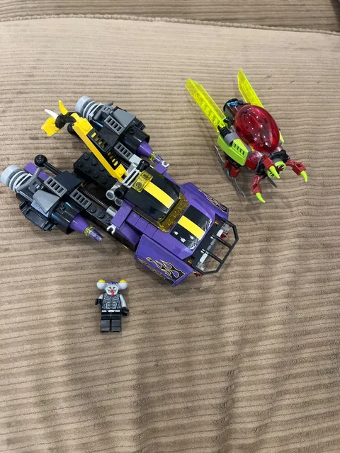 LEGO Space Police Smash 'N' Grab 5982 plus set 70700 read description