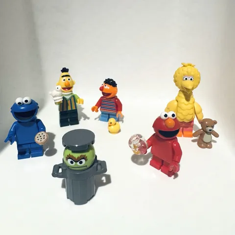 Lego Ideas 123 Sesame Street 21324 - Complete 6 Minifigures Big Bird Elmo Ernie