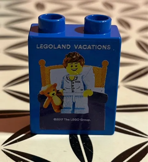 2017 Legoland Lego Vacations Blue Brick 