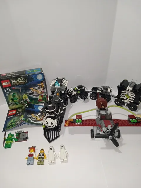 LEGO Monster Fighters Set 9467 The Ghost Train 95% Complete + Extras READ!!!