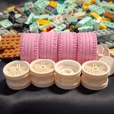 LEGO Creator 3-in-1 Retro Roller Skate (31148) - Loose Parts Pile - Pink Tires