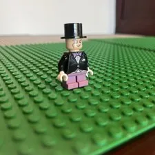 Lego The Penguin Minifigure 76035 Jokerland 10937 Arkham sh0060