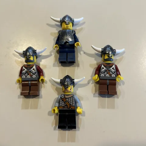 Lego Viking Warrior Minifigure Lot C - 7028 / 7019 / 7020 Castle Kingdoms