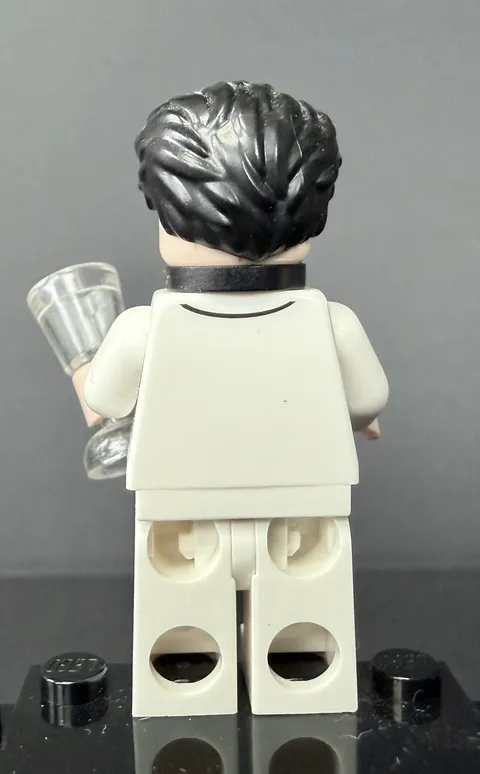 Lego Bruce Wayne Minifigure White Tuxedo DC The Lego Batman Movie 70909 sh0308