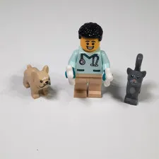 LEGO City cty1533 Veterinarian Minifigure w Dog Cat Animals & Bones Lot