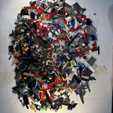 4.5 LB Genuine LEGO Bulk Lot Mixed Bricks Parts Pieces Plates Wheels Colors