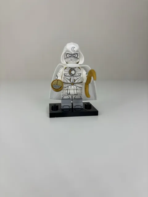 Collectible LEGO MARVEL Moon Knight Minifigure with Accessories and Cape