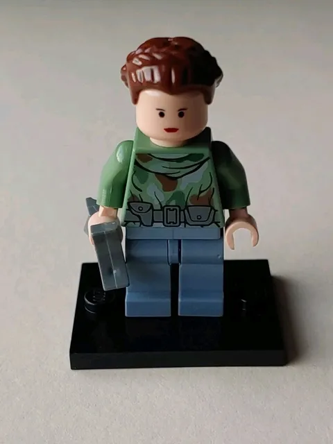 Lego Star Wars Minifigure Princess Leia (Endor Outfit) 8038 & Binoculars