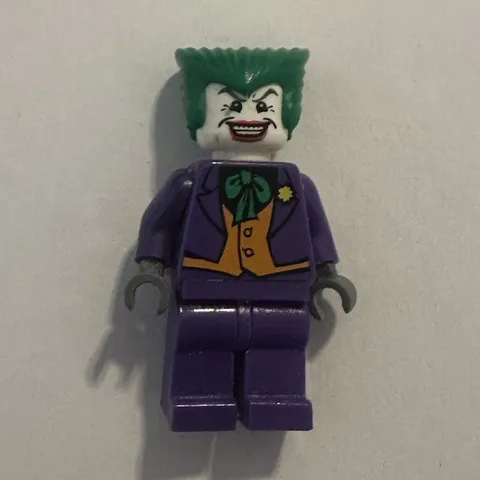 LEGO DC The Joker Minifigure Purple Suit with Green Hair, Plastic