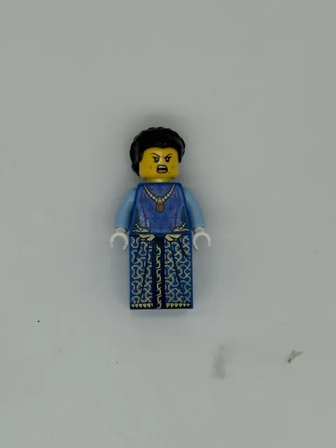LEGO NEXO KNIGHTS 70335 Queen Halbert ! NEX018!