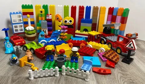 Lego Duplo Building Blocks & Pieces HUGE LOT of 234 Pieces 5lbs + Pounds