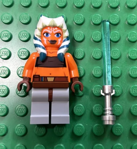 LEGO Ahsoka Tano Padawan Minifigure sw0192 Star Wars Jedi Knight 8098 7675 7680