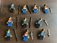 Lego Castle Vintage Minifigure Lot Of 10 Black Knights And Lion Knights