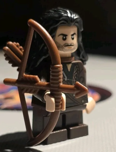 LEGO Minifigure The Hobbit Kili the Dwarf lor037 + Quiver & Bow From 2012 79001