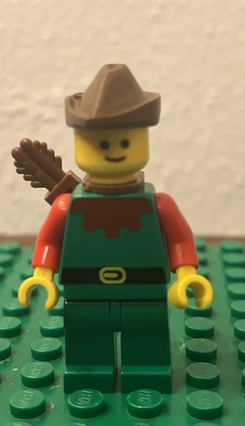 VTG LEGO Castle Forestmen Minifigure  from 1990 set 6071 Replacement Piece