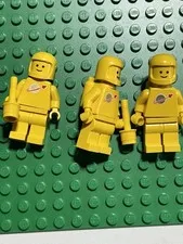 Lego Mini-Figure #sp007: Classic Space- Yellow, Original lot of 3 minifigs